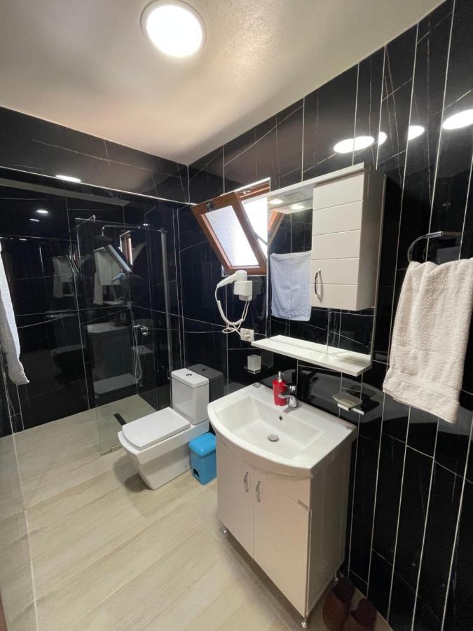 Marea Hotel Ksamil Buitenkant foto