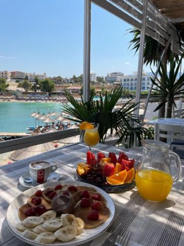 Marea Hotel Ksamil Buitenkant foto